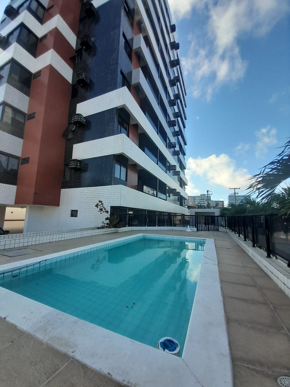 Oportunidade 3 Quartos + DCE na Ponta Verde