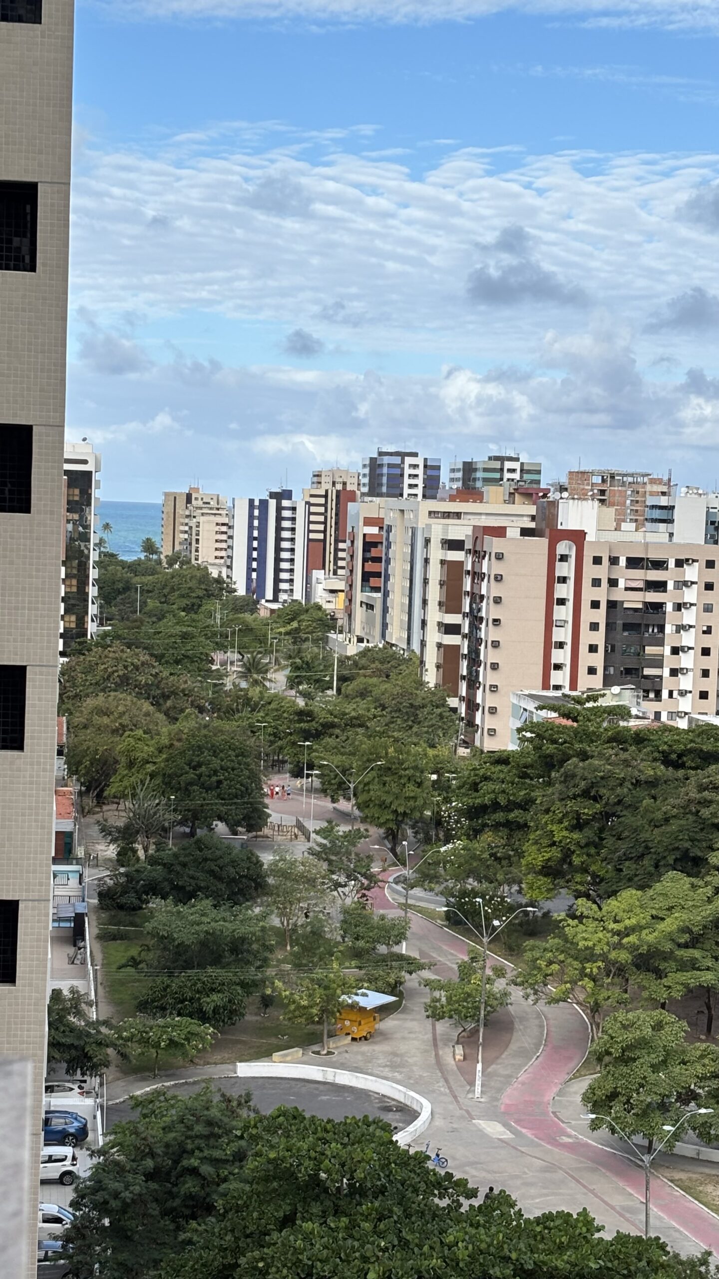 APARTAMENTO À VENDA NA JATIÚCA | VISTA PARA O CORREDOR VERA ARRUDA E A COMODIDADE DA LOCALIZAÇÃO